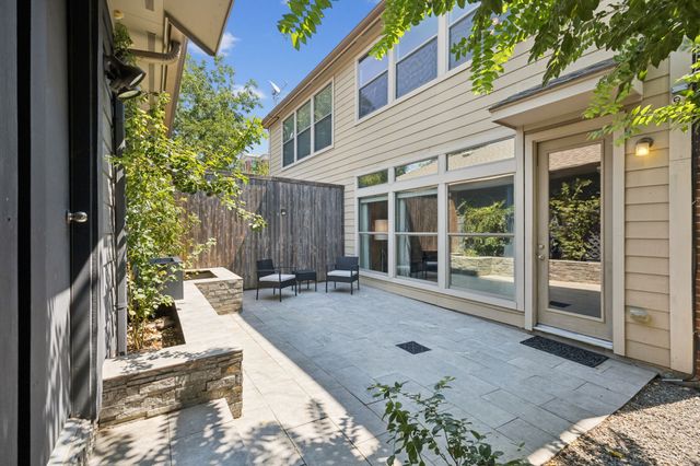 2405 Throckmorton Street, Dallas, TX 75219