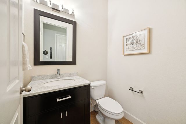 2405 Throckmorton Street, Dallas, TX 75219