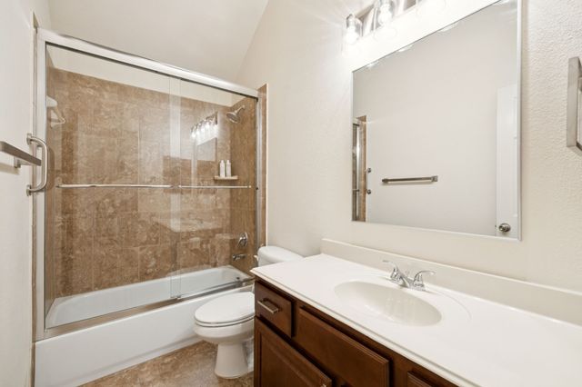 2405 Throckmorton Street, Dallas, TX 75219