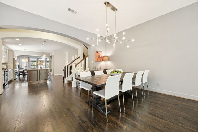 2405 Throckmorton Street, Dallas, TX 75219