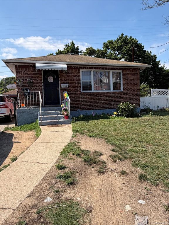 159 Church Street, Malverne, NY 11565