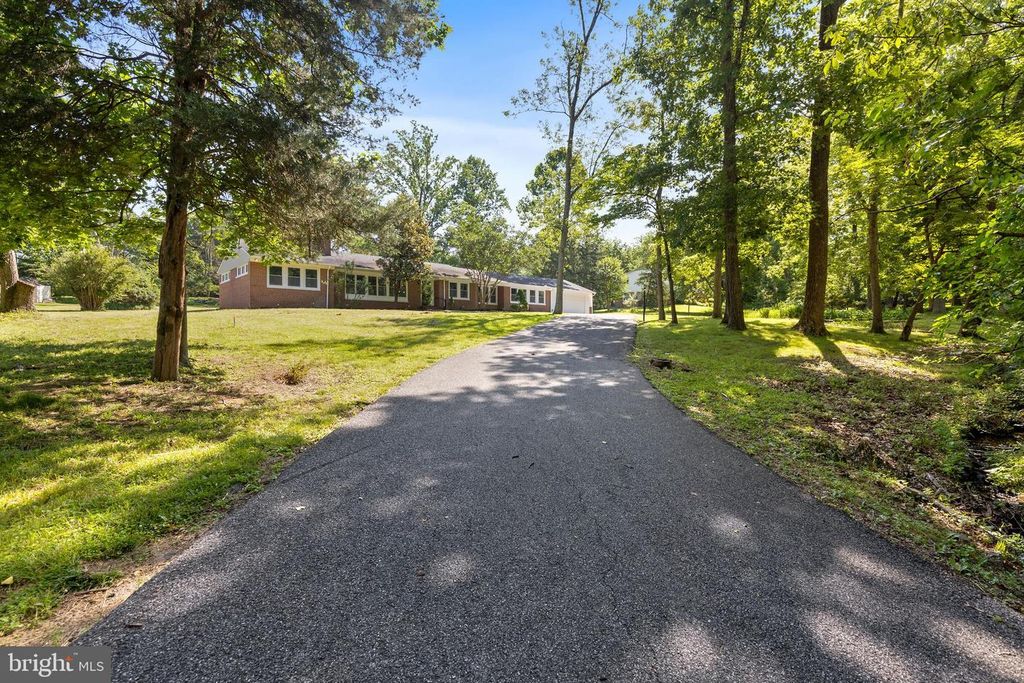 708 E SEMINARY, Towson, MD 21286