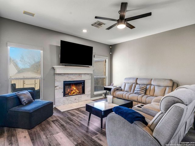 13655 Bridgeview, San Antonio, TX 78247