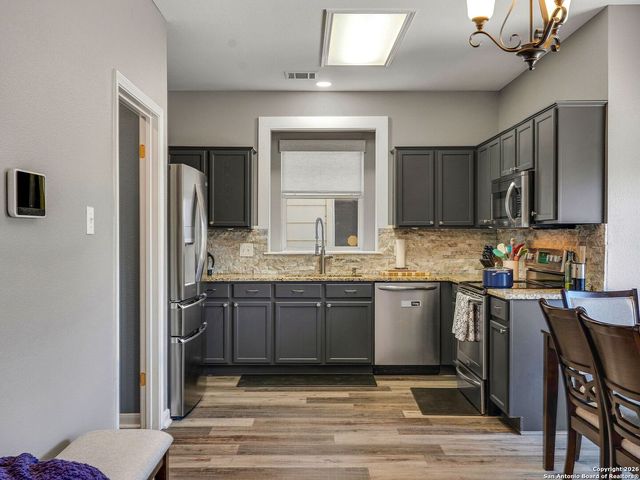 13655 Bridgeview, San Antonio, TX 78247