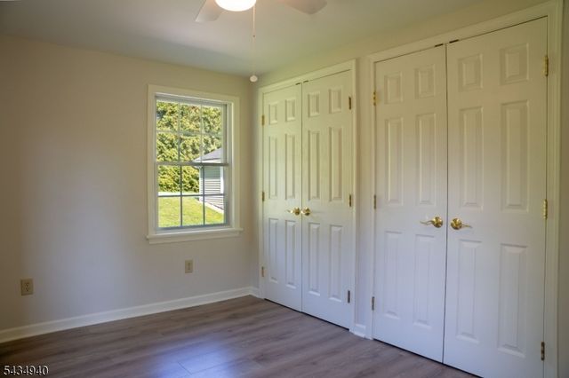 6 Hillside Ln, Holland Twp., NJ 08848