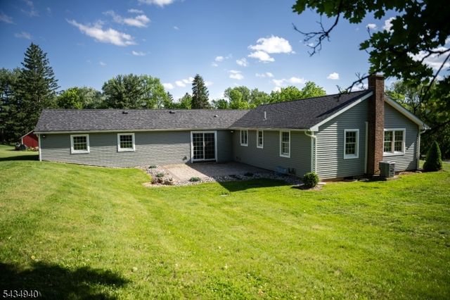 6 Hillside Ln, Holland Twp., NJ 08848