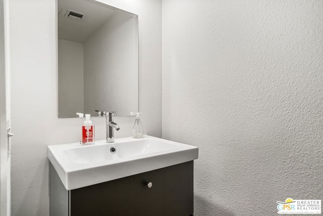 280 S Avd Caballeros 214, Palm Springs, CA 92262