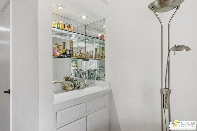 280 S Avd Caballeros 214, Palm Springs, CA 92262