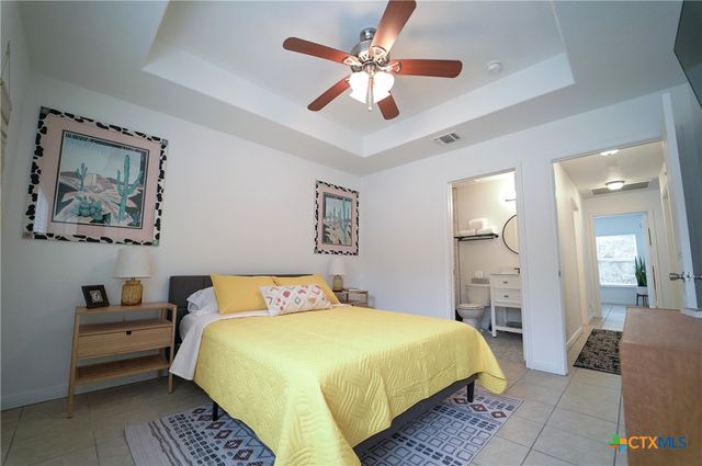685 Ridgerock Drive, Canyon Lake, TX 78133