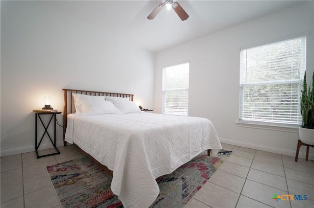 685 Ridgerock Drive, Canyon Lake, TX 78133
