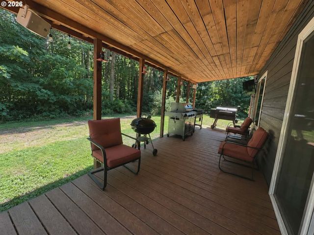 19616 S CREEK Rd, Oregon City, OR 97045