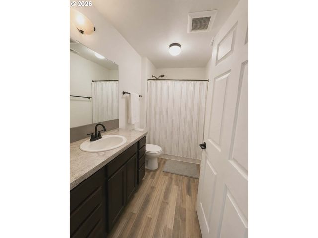 19616 S CREEK Rd, Oregon City, OR 97045