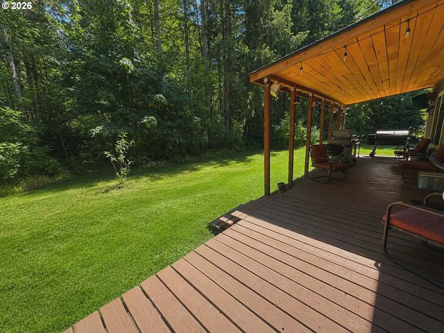 19616 S CREEK Rd, Oregon City, OR 97045
