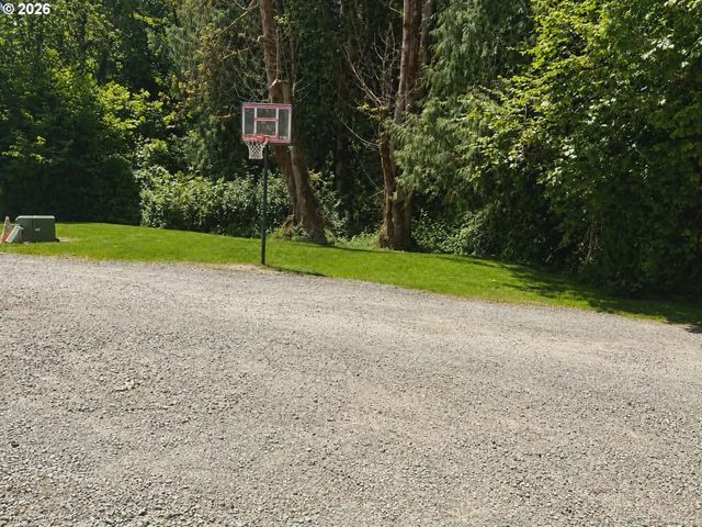 19616 S CREEK Rd, Oregon City, OR 97045