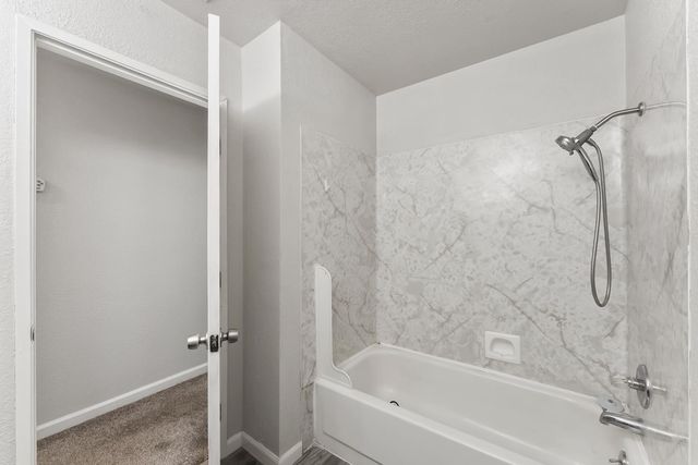 2735 Little Oak Ln, Rescue, CA 95672