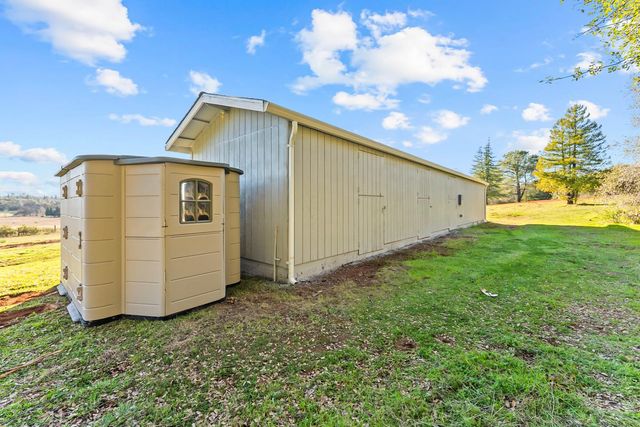 2735 Little Oak Ln, Rescue, CA 95672