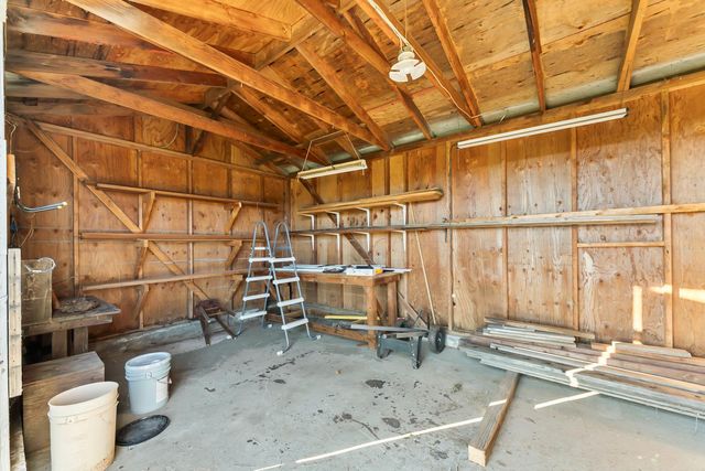 2735 Little Oak Ln, Rescue, CA 95672