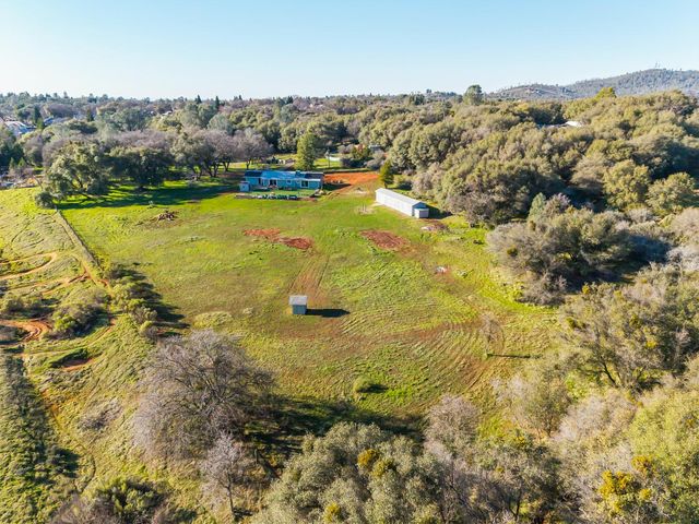 2735 Little Oak Ln, Rescue, CA 95672