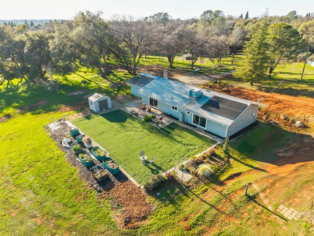 2735 Little Oak Ln, Rescue, CA 95672