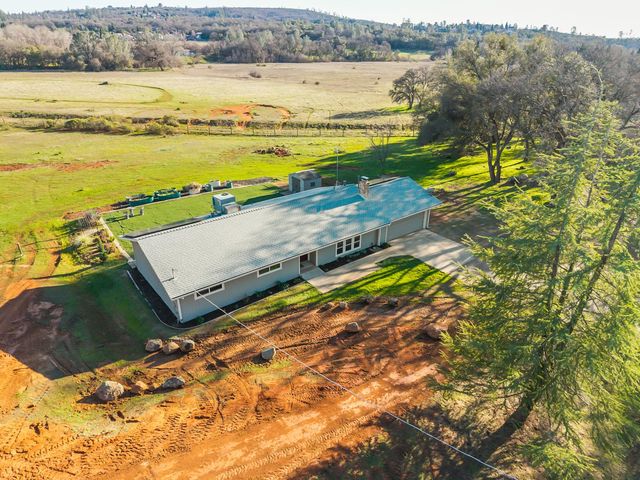 2735 Little Oak Ln, Rescue, CA 95672