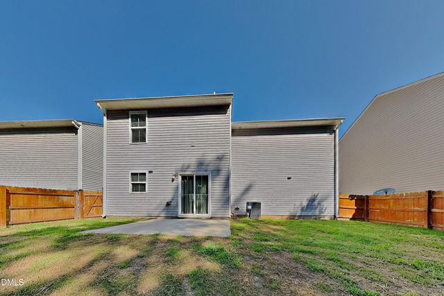 38 E Lumber Court, Clayton, NC 27520