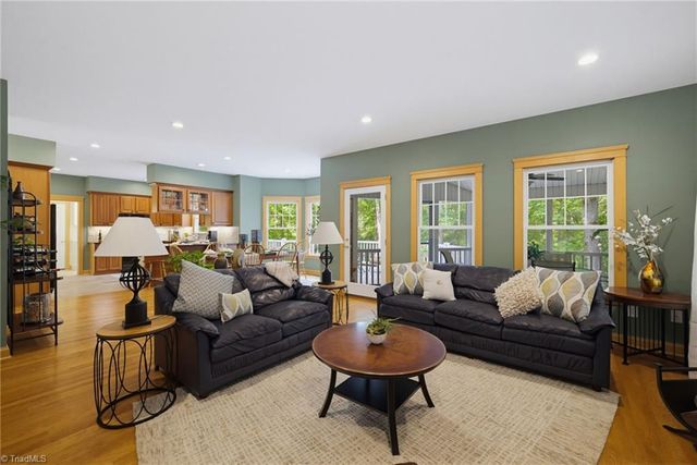 400 Crossing Creek Drive, Belews Creek, NC 27009