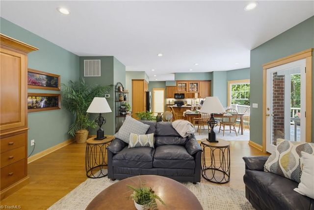400 Crossing Creek Drive, Belews Creek, NC 27009