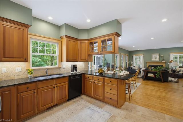 400 Crossing Creek Drive, Belews Creek, NC 27009
