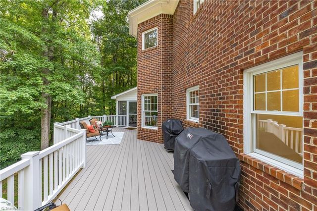 400 Crossing Creek Drive, Belews Creek, NC 27009