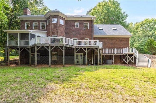 400 Crossing Creek Drive, Belews Creek, NC 27009