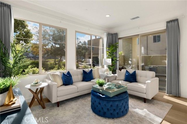 269 Magnet, Irvine, CA 92618