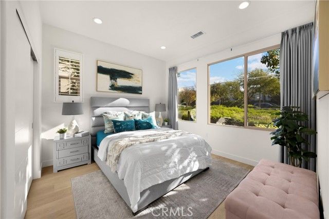 269 Magnet, Irvine, CA 92618