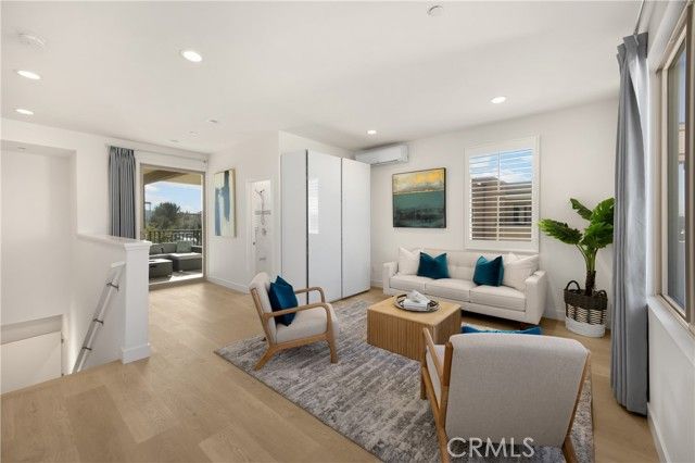 269 Magnet, Irvine, CA 92618