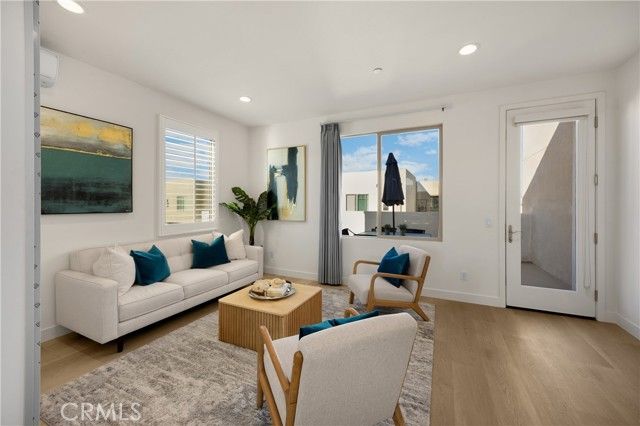 269 Magnet, Irvine, CA 92618