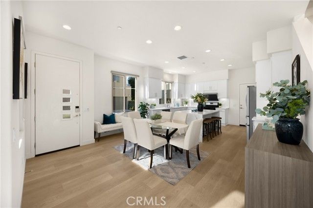 269 Magnet, Irvine, CA 92618