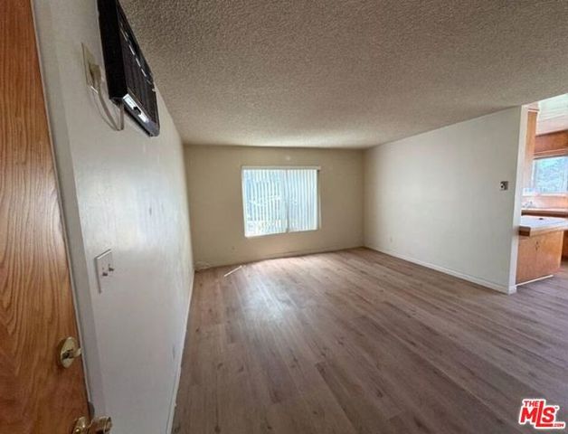 215 N Myrtle Avenue A, Monrovia, CA 91016