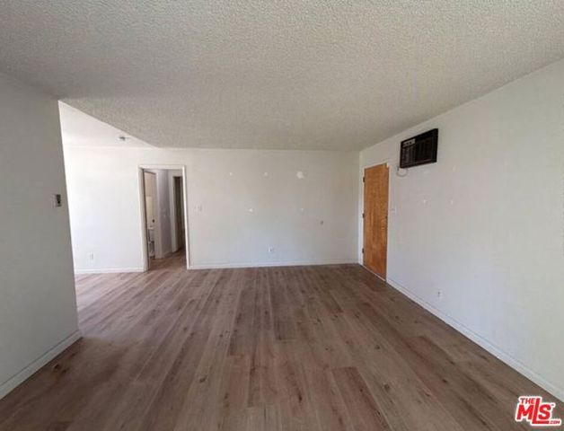215 N Myrtle Avenue A, Monrovia, CA 91016