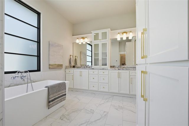 3025 NW 157th Street, Edmond, OK 73013