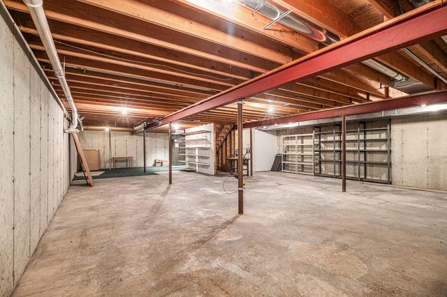 3618 Fase Drive, Wheatfield, IN 46392