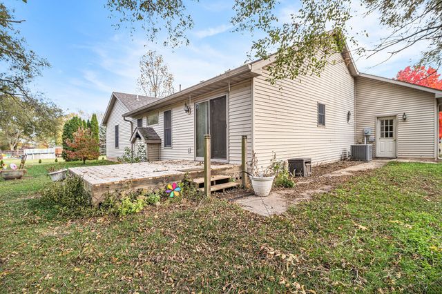 3618 Fase Drive, Wheatfield, IN 46392