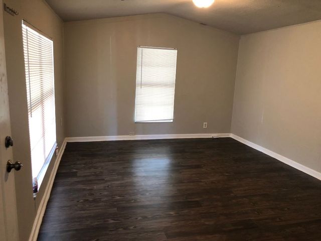 3343 Topeka Avenue, Dallas, TX 75212