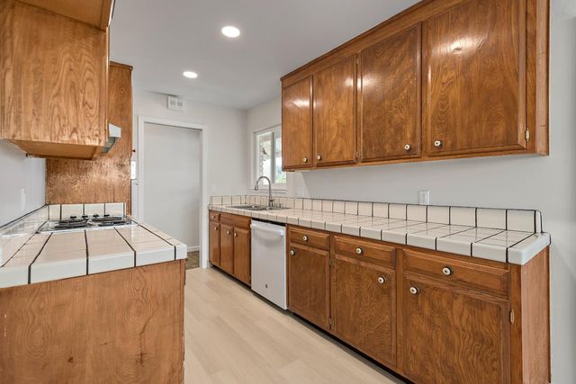 5576 Sunny Oaks Drive, San Jose, CA 95123