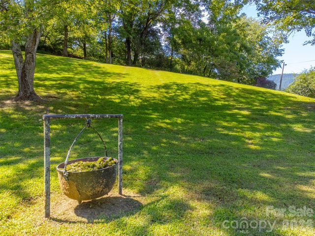 144 Cherry Street, Sylva, NC 28779