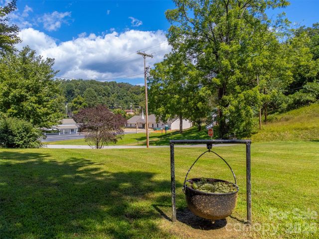 144 Cherry Street, Sylva, NC 28779