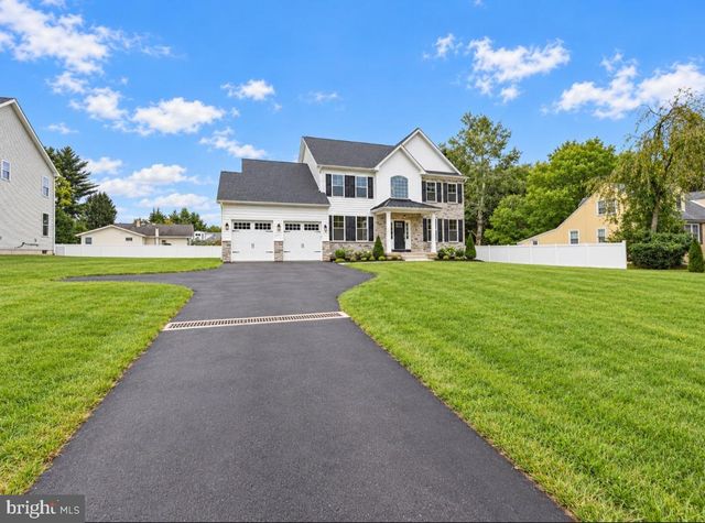 43 DAVISVILLE RD, Southampton, PA 18966