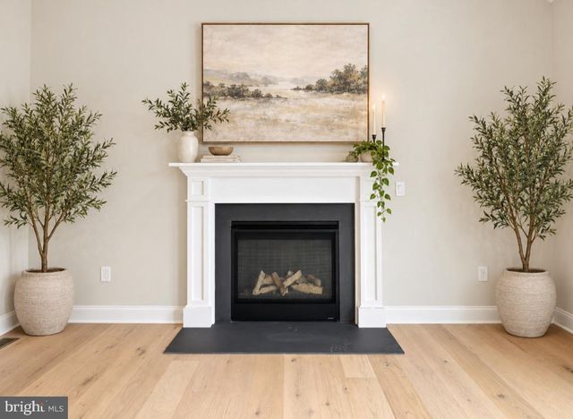 43 DAVISVILLE RD, Southampton, PA 18966