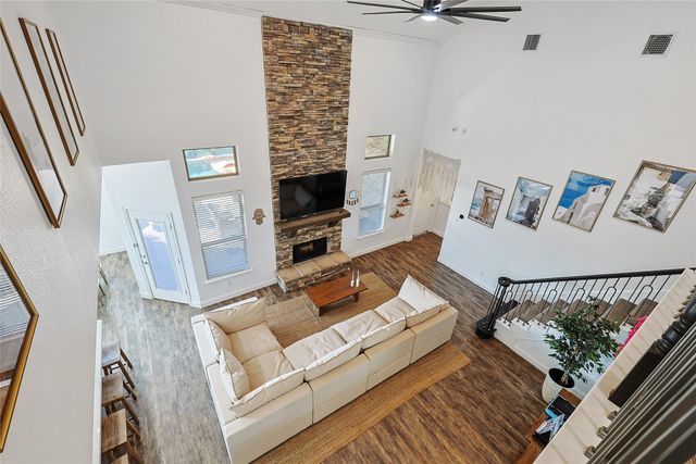 462 Wintergreen Drive, Waxahachie, TX 75165