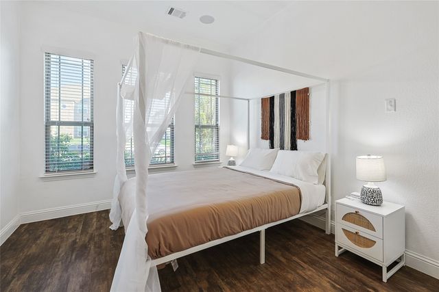 462 Wintergreen Drive, Waxahachie, TX 75165