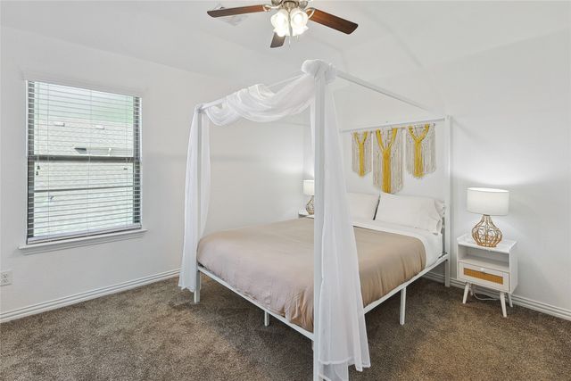 462 Wintergreen Drive, Waxahachie, TX 75165