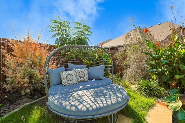 462 Wintergreen Drive, Waxahachie, TX 75165